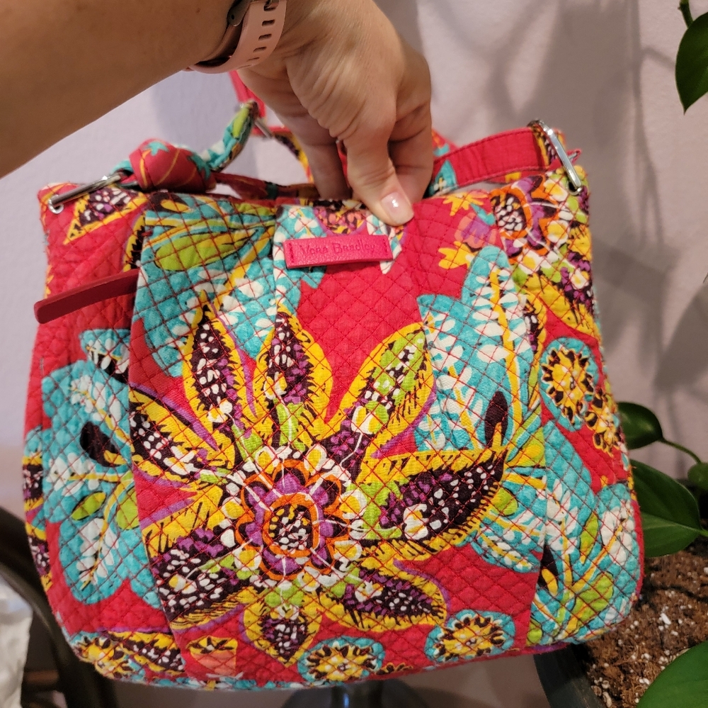 Vera Bradley Hadley Crossbody in Rumba pattern. - Picture 3 of 13